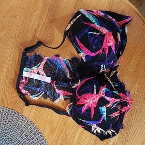 PINK VICTORIA'S SECRET BRA
